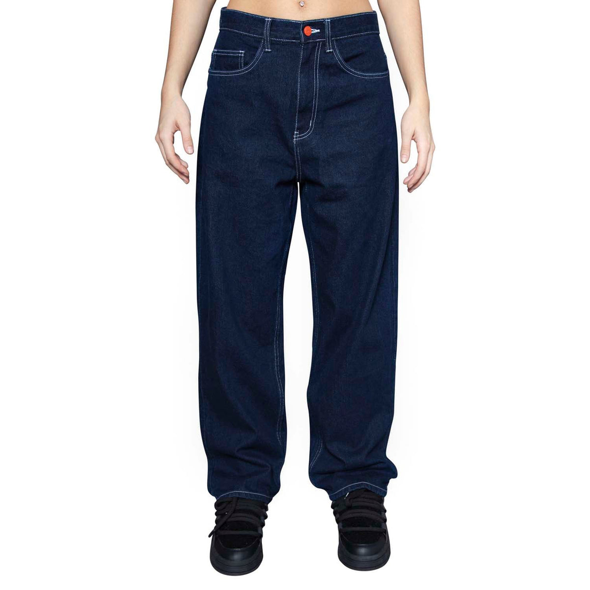 Super loose, Dark blue denim with white stitches - The Forumist