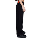 Super loose, Black/Black stitching - The Forumist