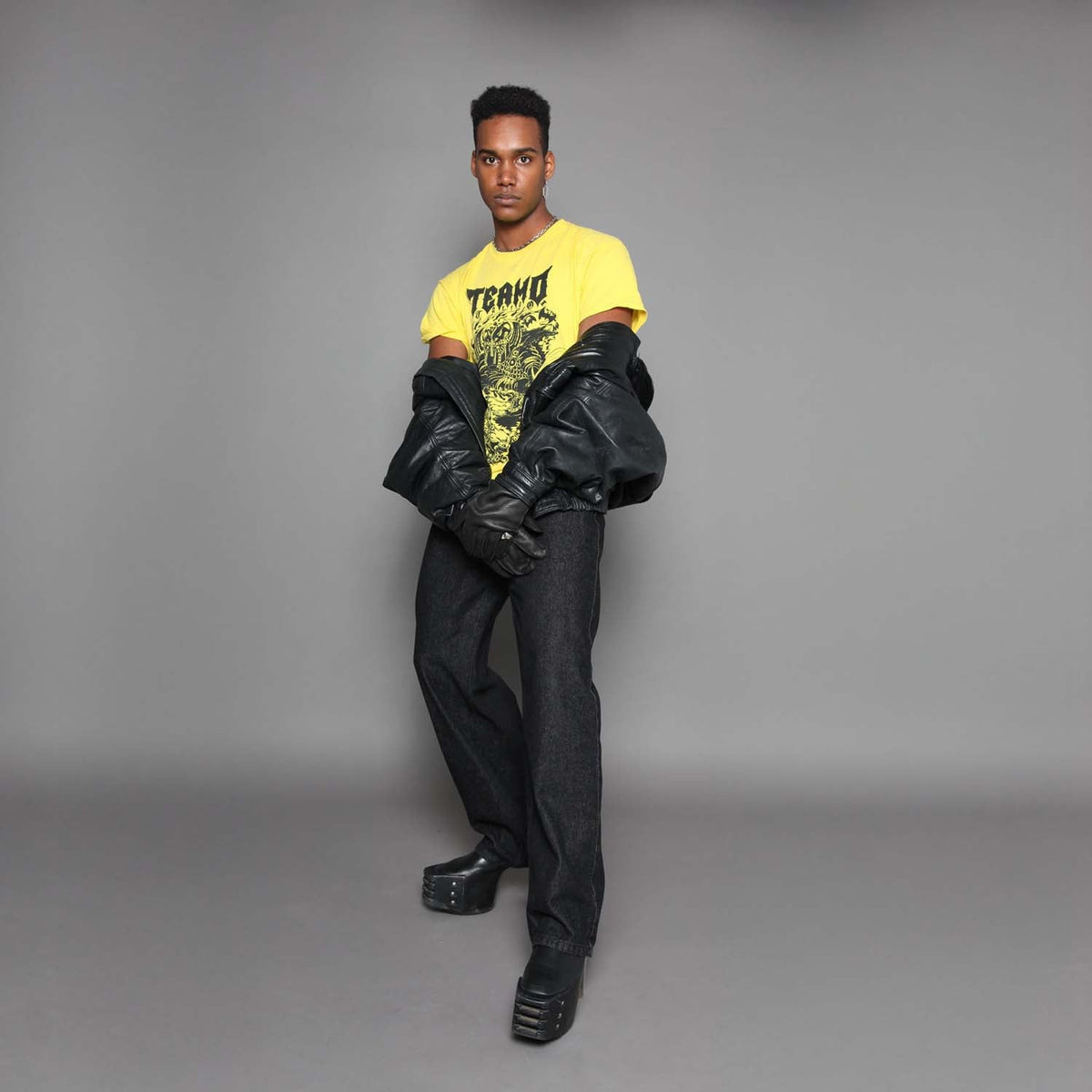 Super loose, Washed black - The Forumist